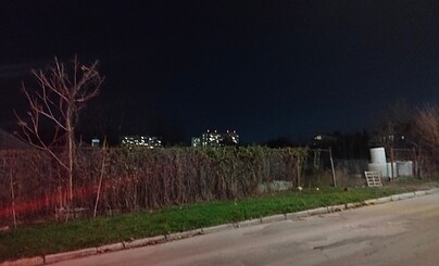 Алый камень